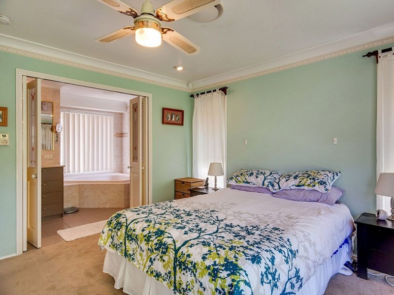 2 Kestrel Ct, Warner QLD 4500