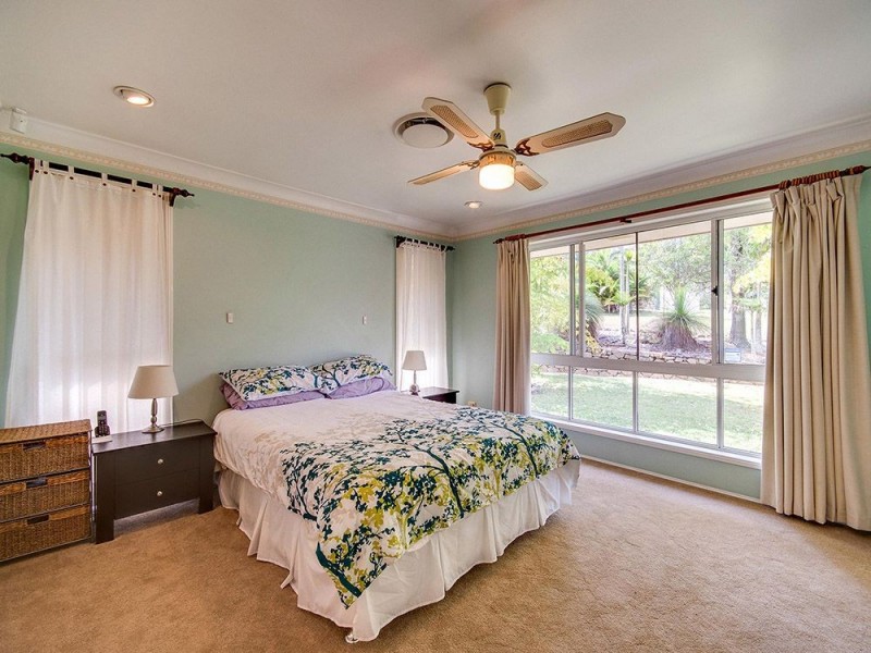 2 Kestrel Ct, Warner QLD 4500