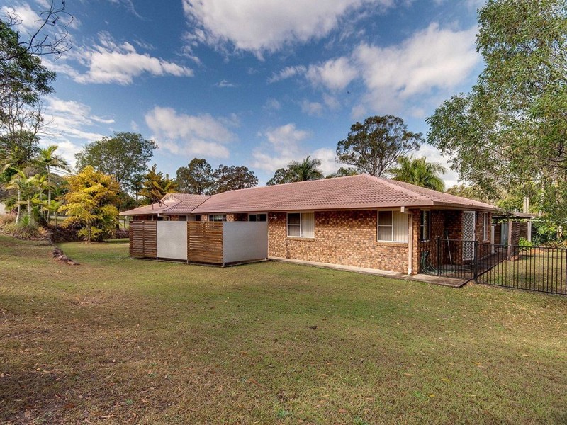 2 Kestrel Ct, Warner QLD 4500