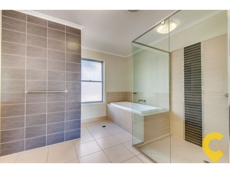 12 Bottlebrush Street, Heathwood QLD 4110