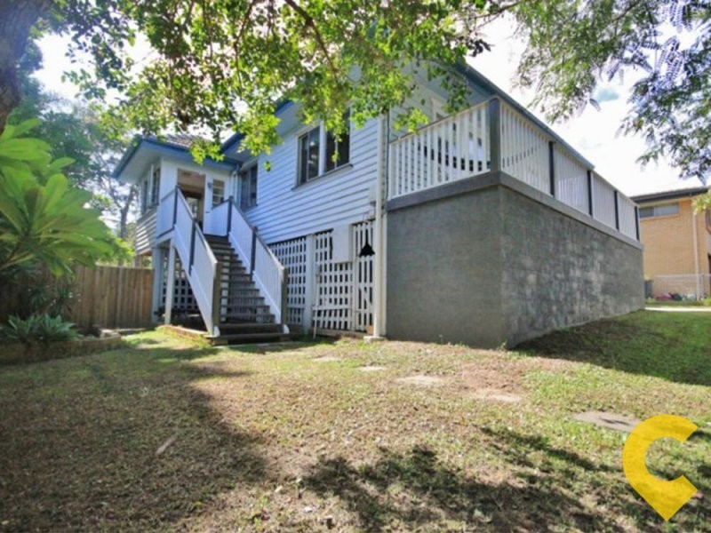 5 Galton Street, Holland Park QLD 4121