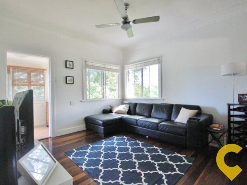 5 Galton Street, Holland Park QLD 4121