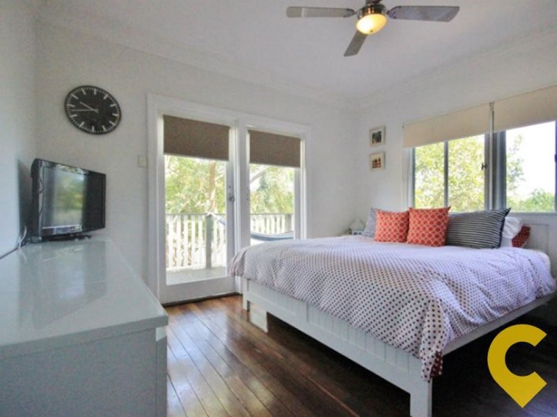 5 Galton Street, Holland Park QLD 4121