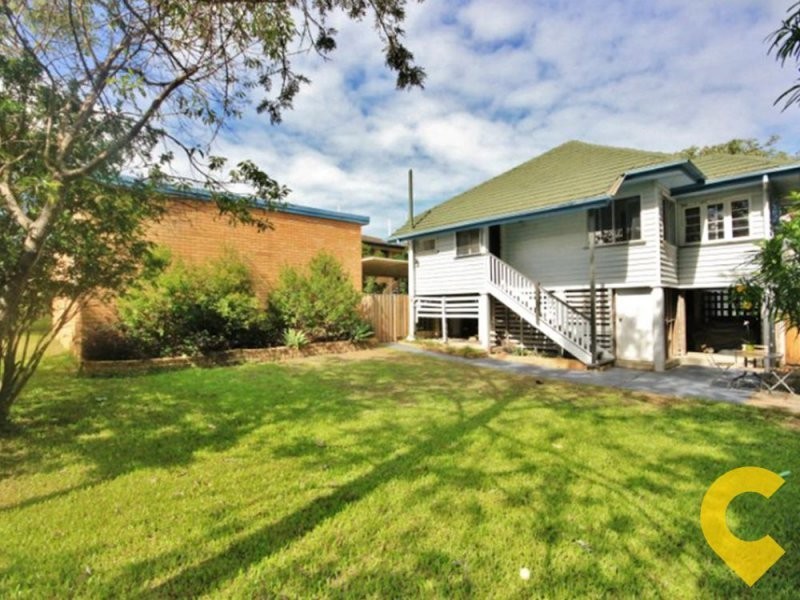 5 Galton Street, Holland Park QLD 4121
