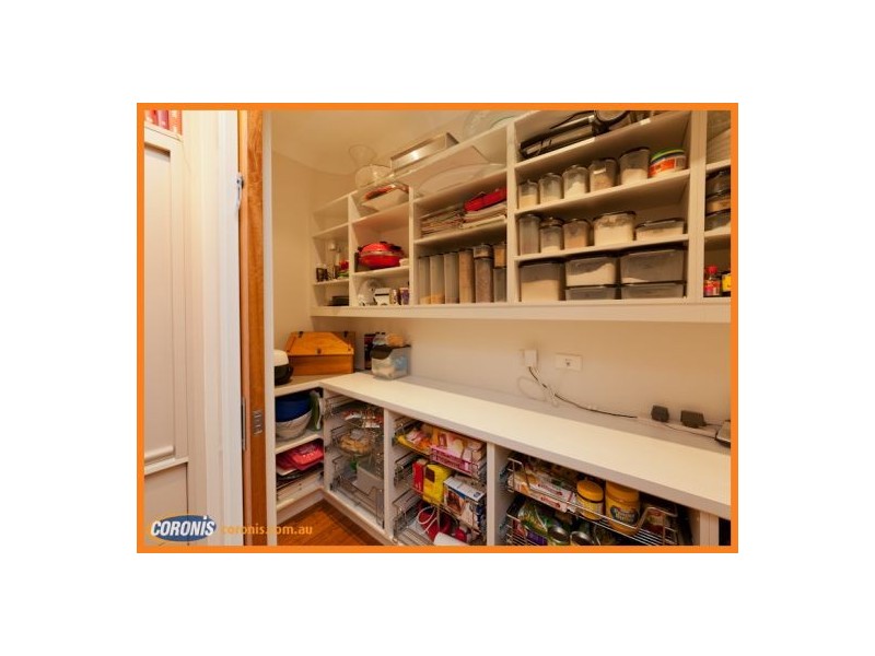 19 Laurel Street, Heathwood QLD 4110