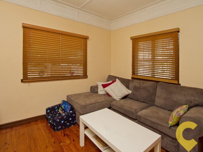 36 Seaview Street, Brighton QLD 4017