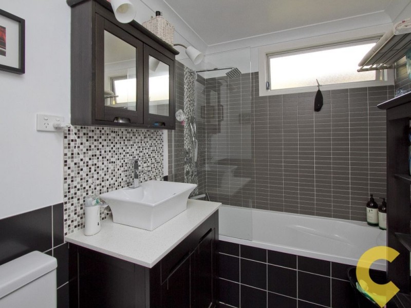 36 Seaview Street, Brighton QLD 4017