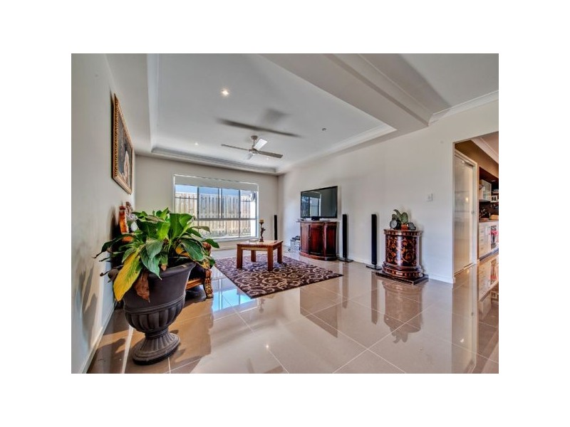 33 Rasmussen Crescent, Redbank Plains QLD 4301