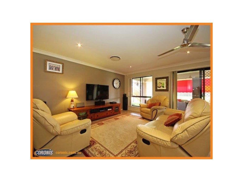 8 Angophora Close, Narangba QLD 4504