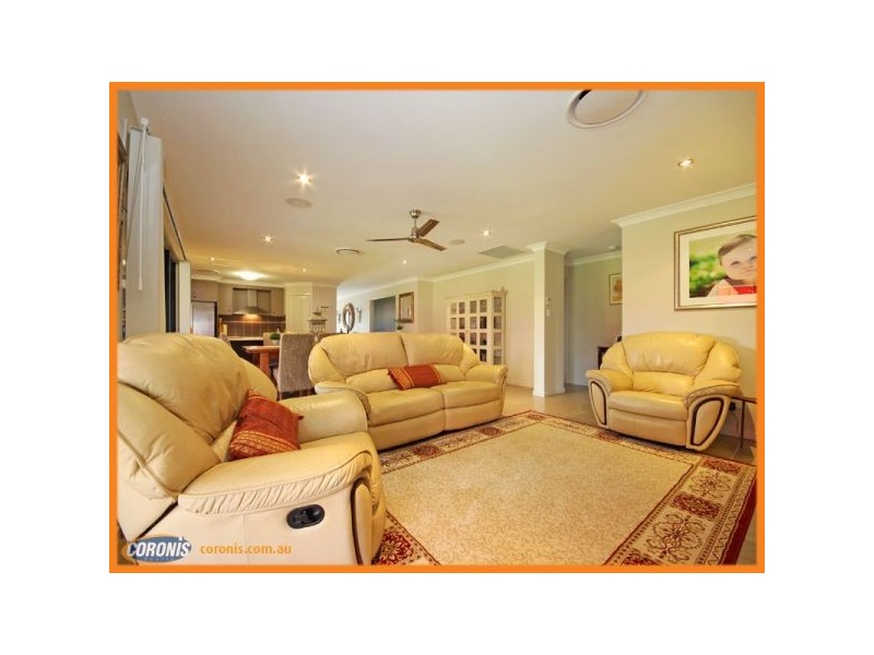 8 Angophora Close, Narangba QLD 4504