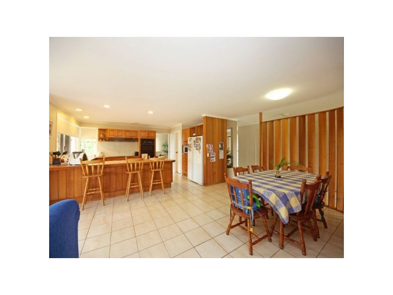45 Hall Road, Elimbah QLD 4516