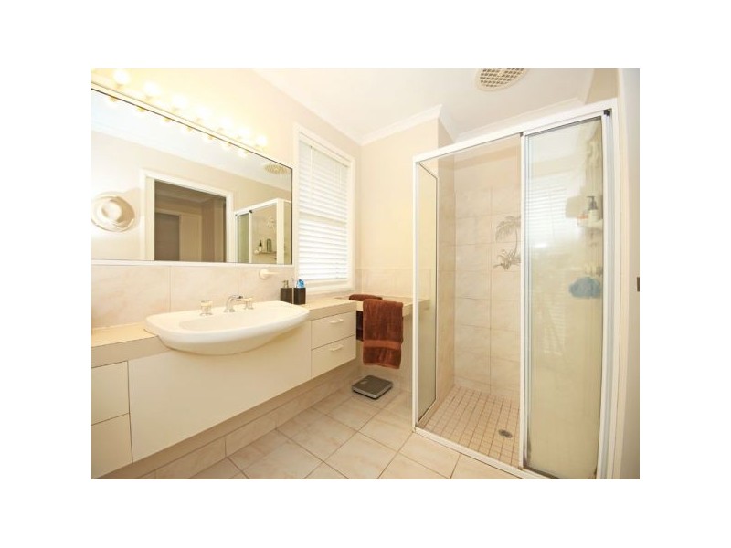 45 Hall Road, Elimbah QLD 4516