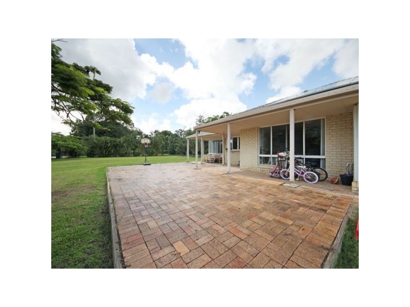 45 Hall Road, Elimbah QLD 4516