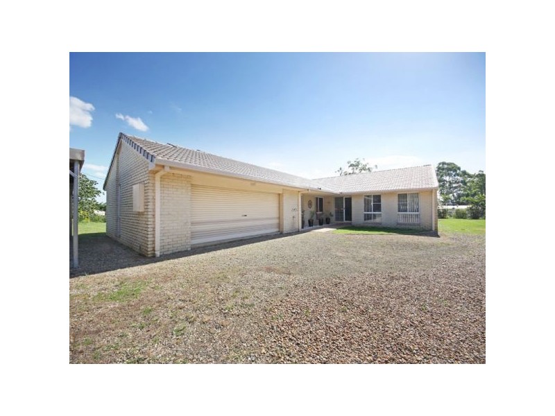 45 Hall Road, Elimbah QLD 4516
