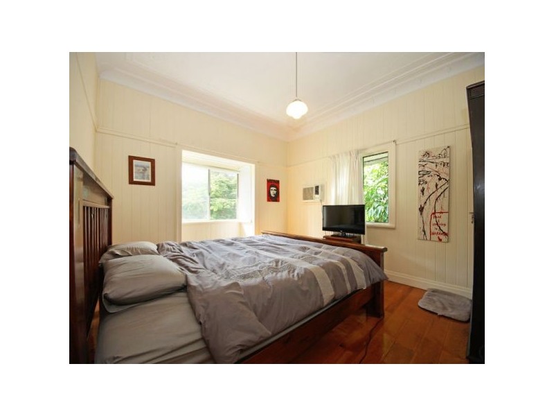 1 Mclennan Street, Woody Point QLD 4019