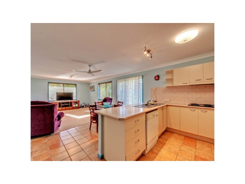 7 Tannadice Court, Regents Park QLD 4118