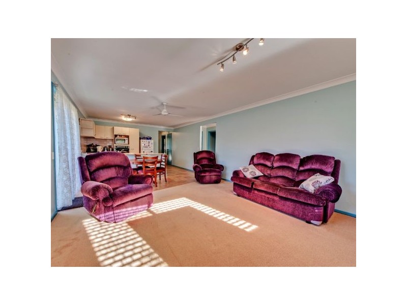 7 Tannadice Court, Regents Park QLD 4118