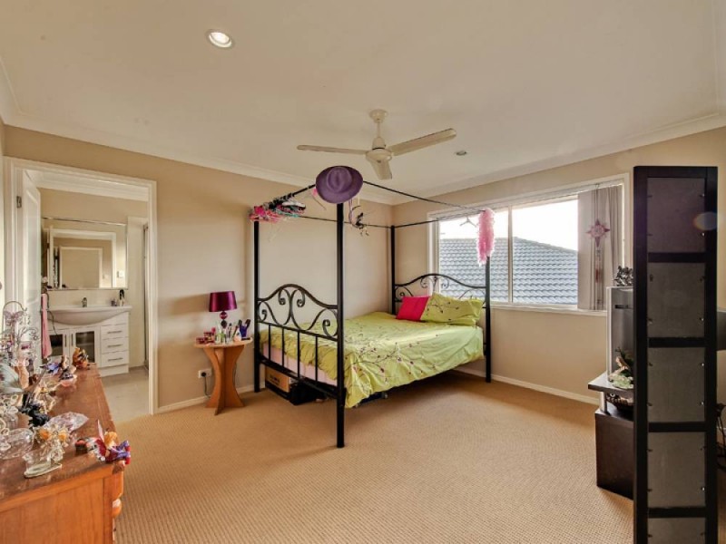 3 Aspect Terrace, Springfield Lakes QLD 4300