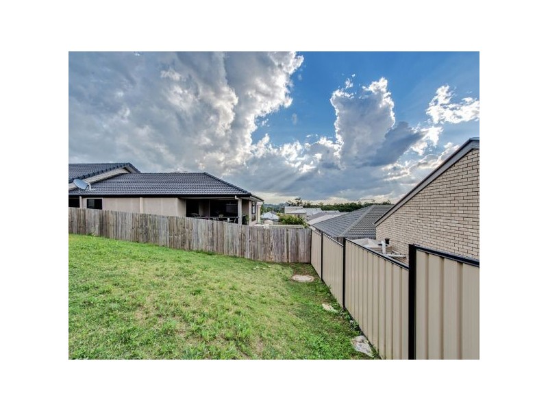 3 Aspect Terrace, Springfield Lakes QLD 4300