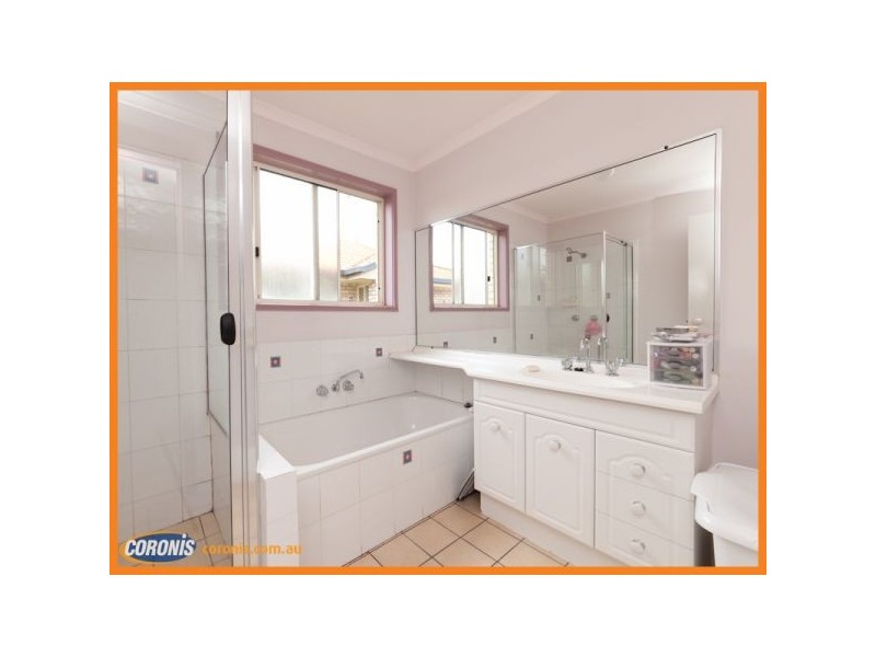 12 Leonie Place, Doolandella QLD 4077