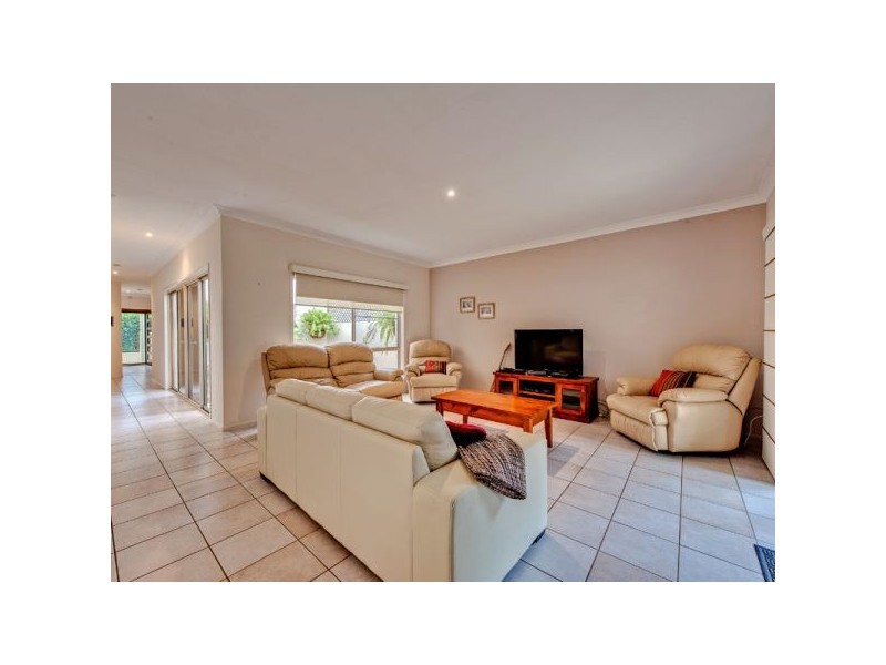 12 Weyba Close, Forest Lake QLD 4078