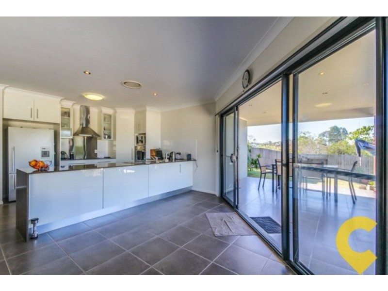 17 Penambul Crescent, Ferny Hills QLD 4055