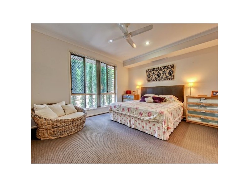 5 Hayes Avenue, Camira QLD 4300