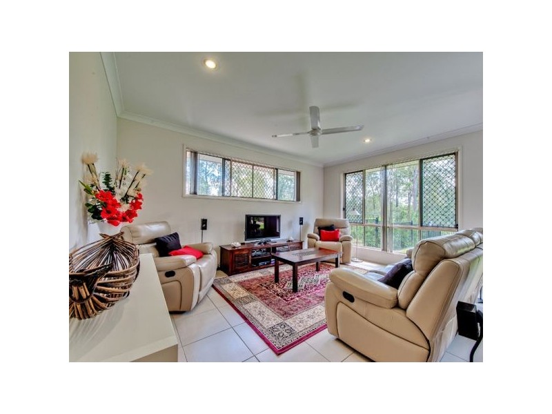 5 Hayes Avenue, Camira QLD 4300