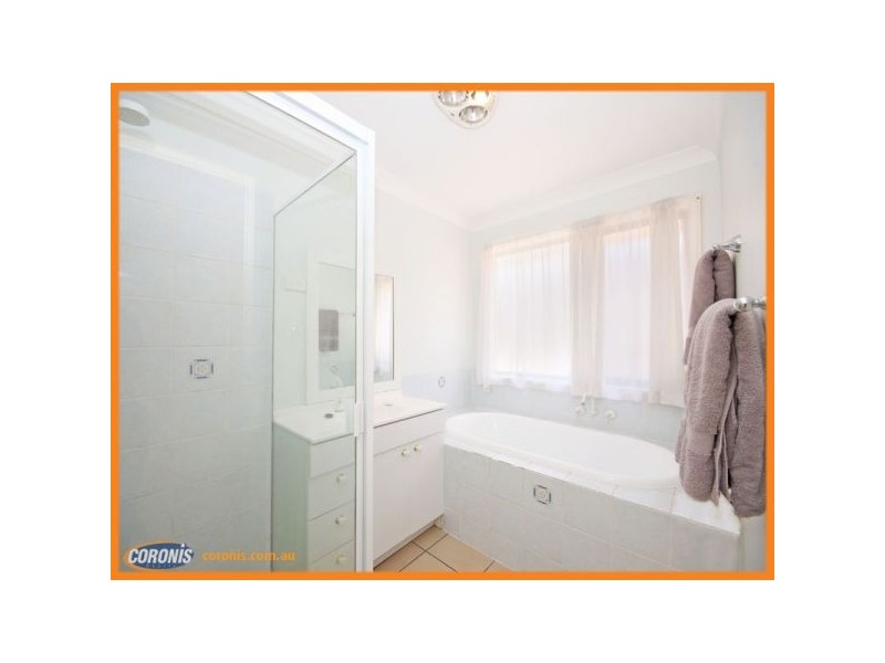 4 Admiral Drive, Deception Bay QLD 4508