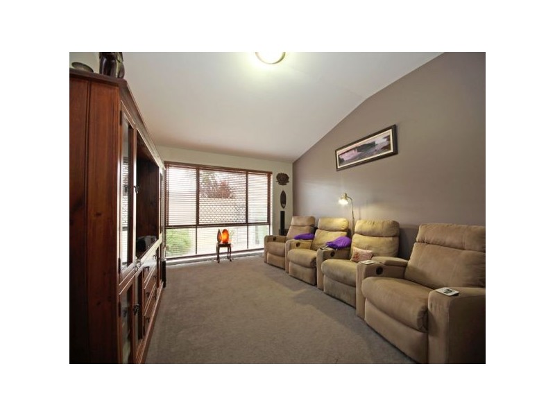 15 Fantail Crescent, Mango Hill QLD 4509