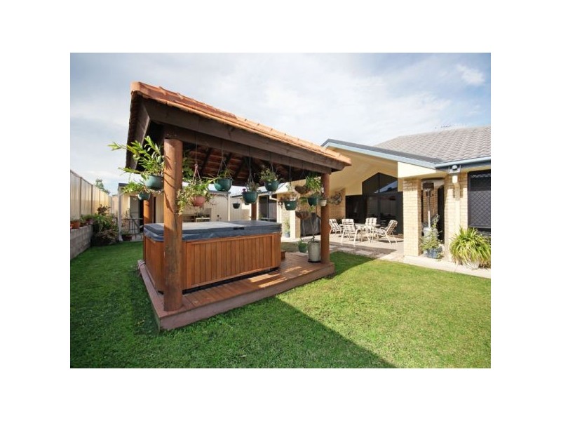 15 Fantail Crescent, Mango Hill QLD 4509