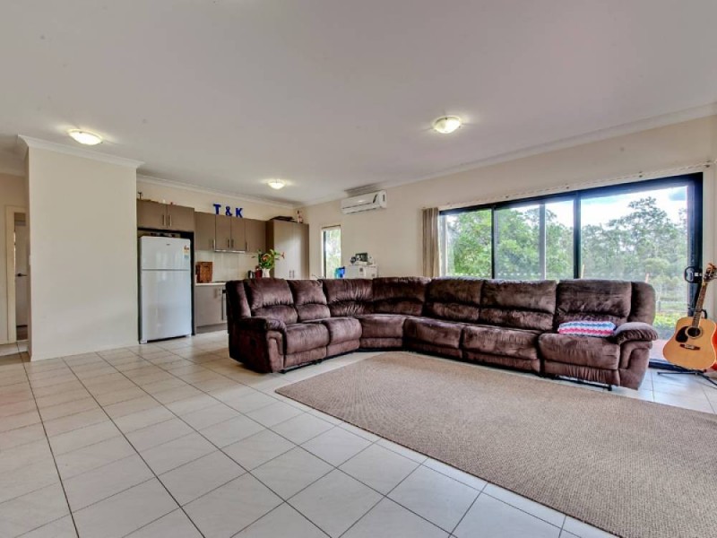 1/46 Woodlands Boulevard, Waterford QLD 4133