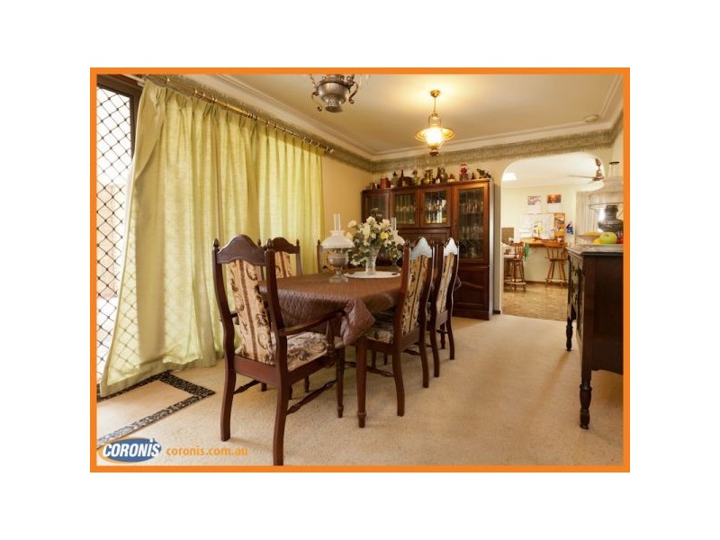 919 Creek Road, Carindale QLD 4152