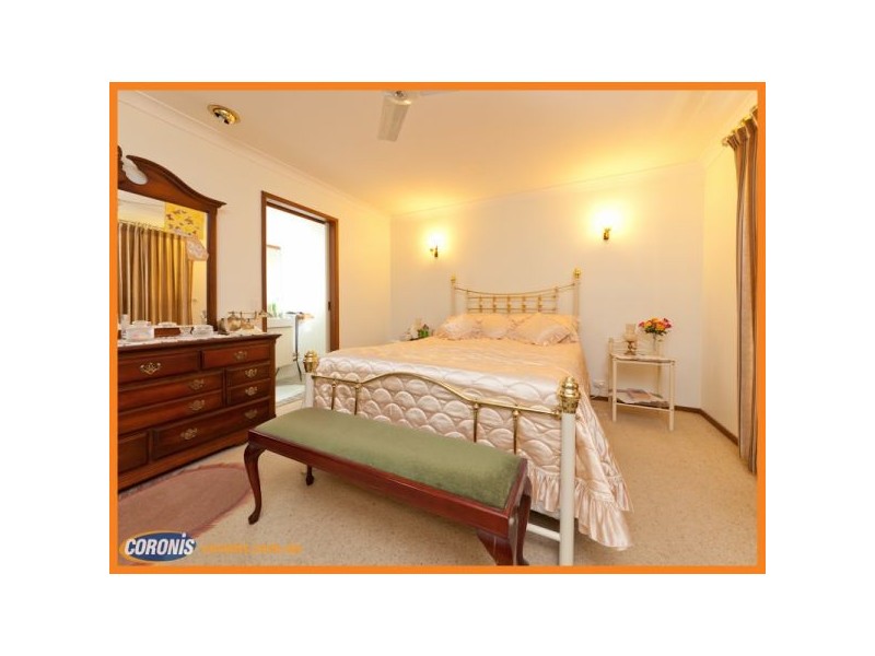 919 Creek Road, Carindale QLD 4152