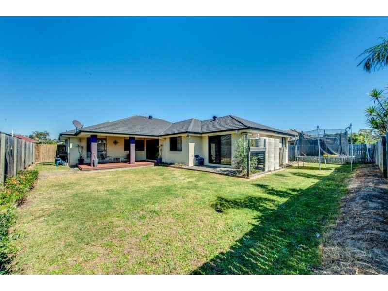 106 Lakeside Avenue, Springfield Lakes QLD 4300