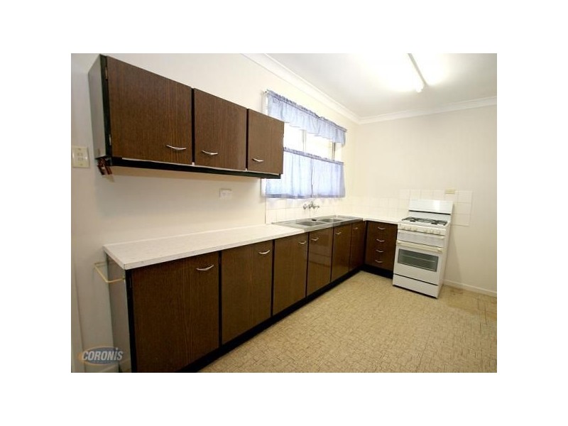 4/10 Gort Cres, Gordon Park QLD 4031