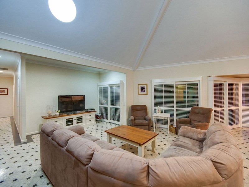 12 Lindale Court, Cashmere QLD 4500