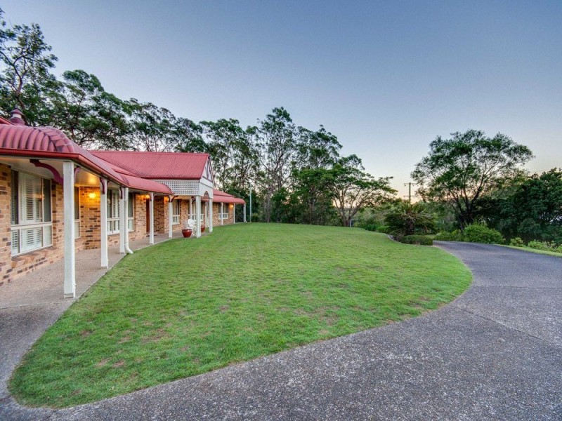 12 Lindale Court, Cashmere QLD 4500
