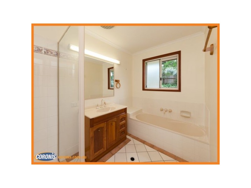 11 Marwood Court, Ferny Hills QLD 4055