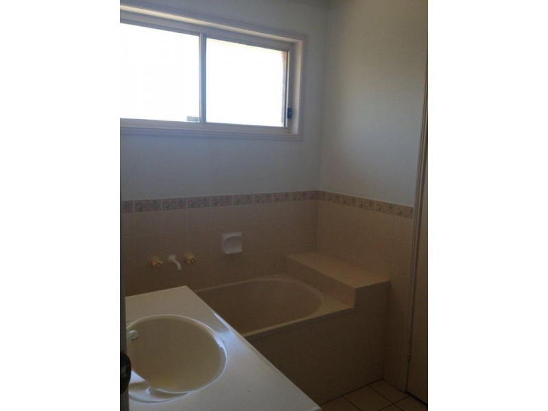 13 Surrey Court, Deception Bay QLD 4508