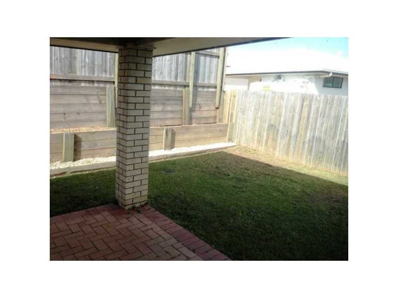 6 Daisy Street, Springfield Lakes QLD 4300