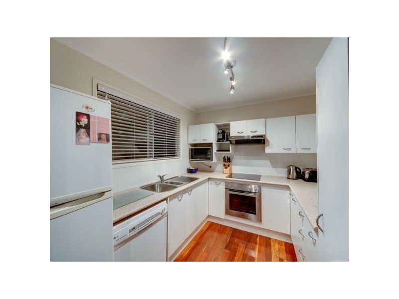 16 Hutton Road, Arana Hills QLD 4054