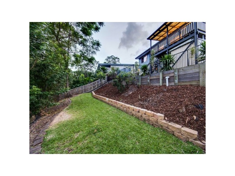 16 Hutton Road, Arana Hills QLD 4054