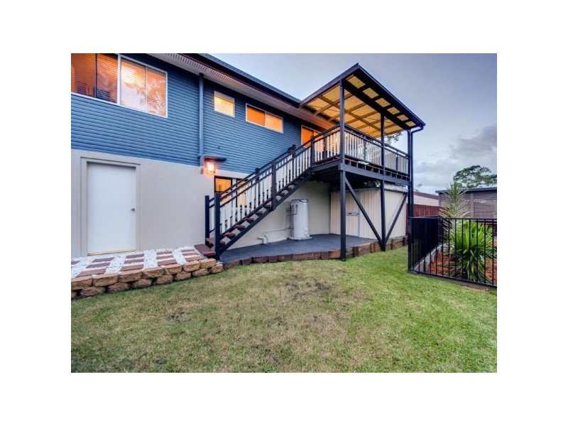 16 Hutton Road, Arana Hills QLD 4054