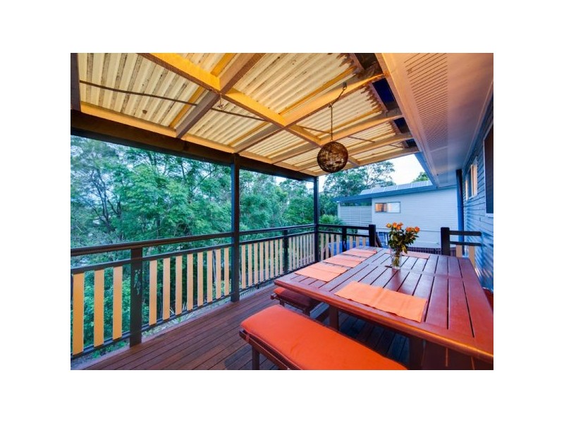 16 Hutton Road, Arana Hills QLD 4054