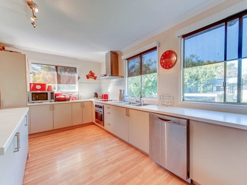 10 Coleen Court, Redbank Plains QLD 4301