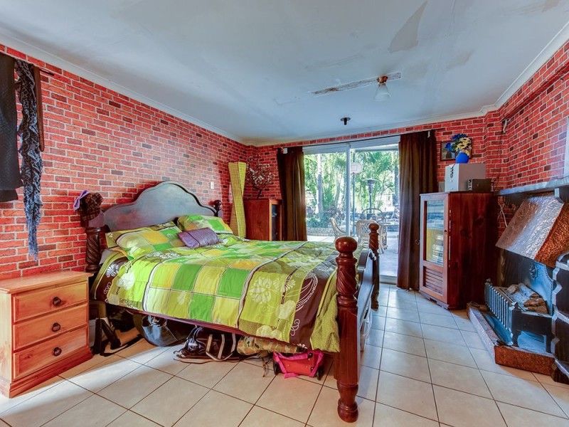 10 Coleen Court, Redbank Plains QLD 4301