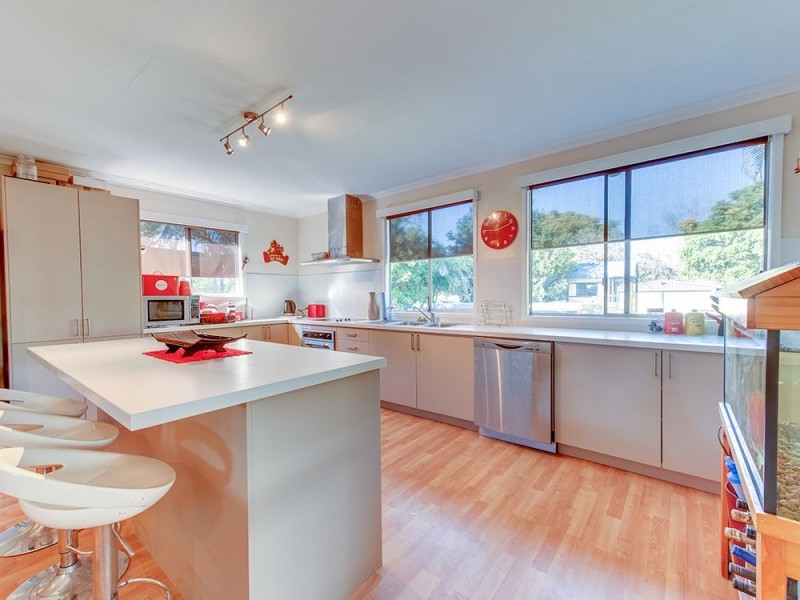 10 Coleen Court, Redbank Plains QLD 4301