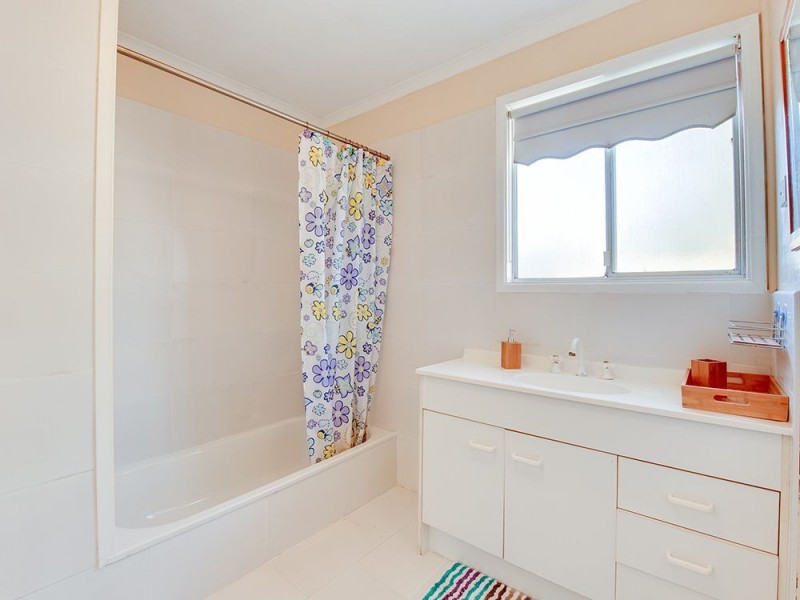 10 Coleen Court, Redbank Plains QLD 4301