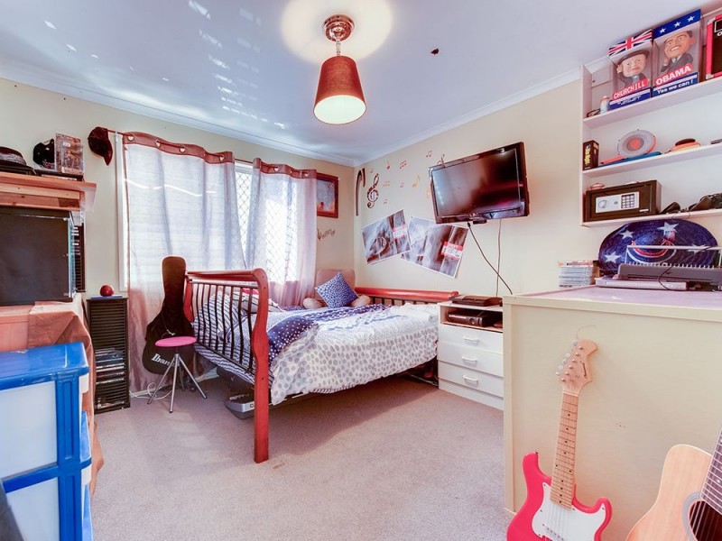 10 Coleen Court, Redbank Plains QLD 4301